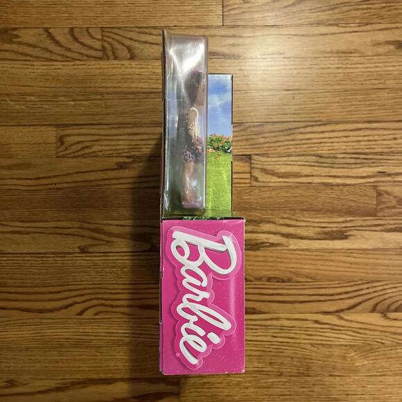 Barbie Celebration Fun Puppy Party Birthday Capsule Doll